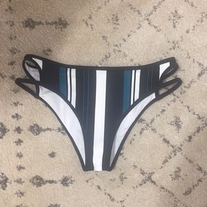 Cupshe Striped Bikini Bottoms